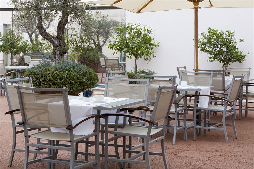 Ac Hotel Badajoz By Marriott Экстерьер фото