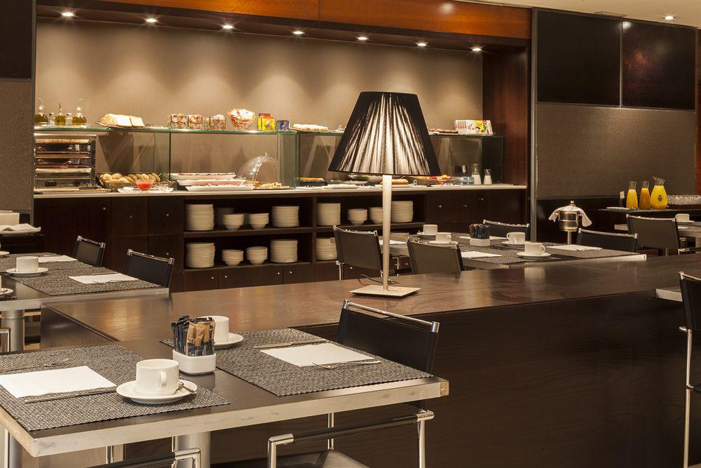 Ac Hotel Badajoz By Marriott Экстерьер фото