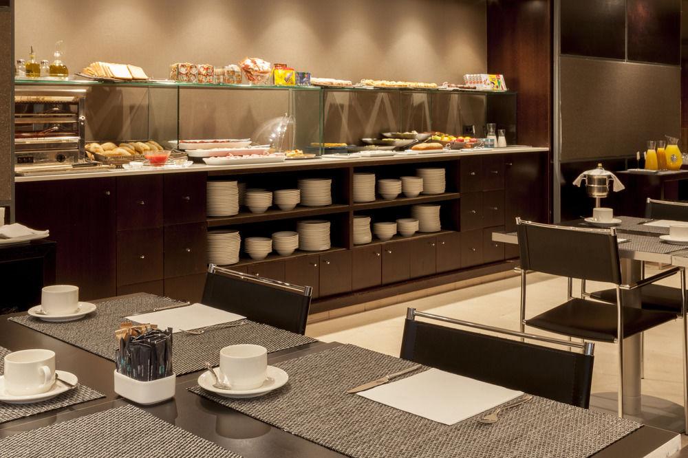 Ac Hotel Badajoz By Marriott Экстерьер фото