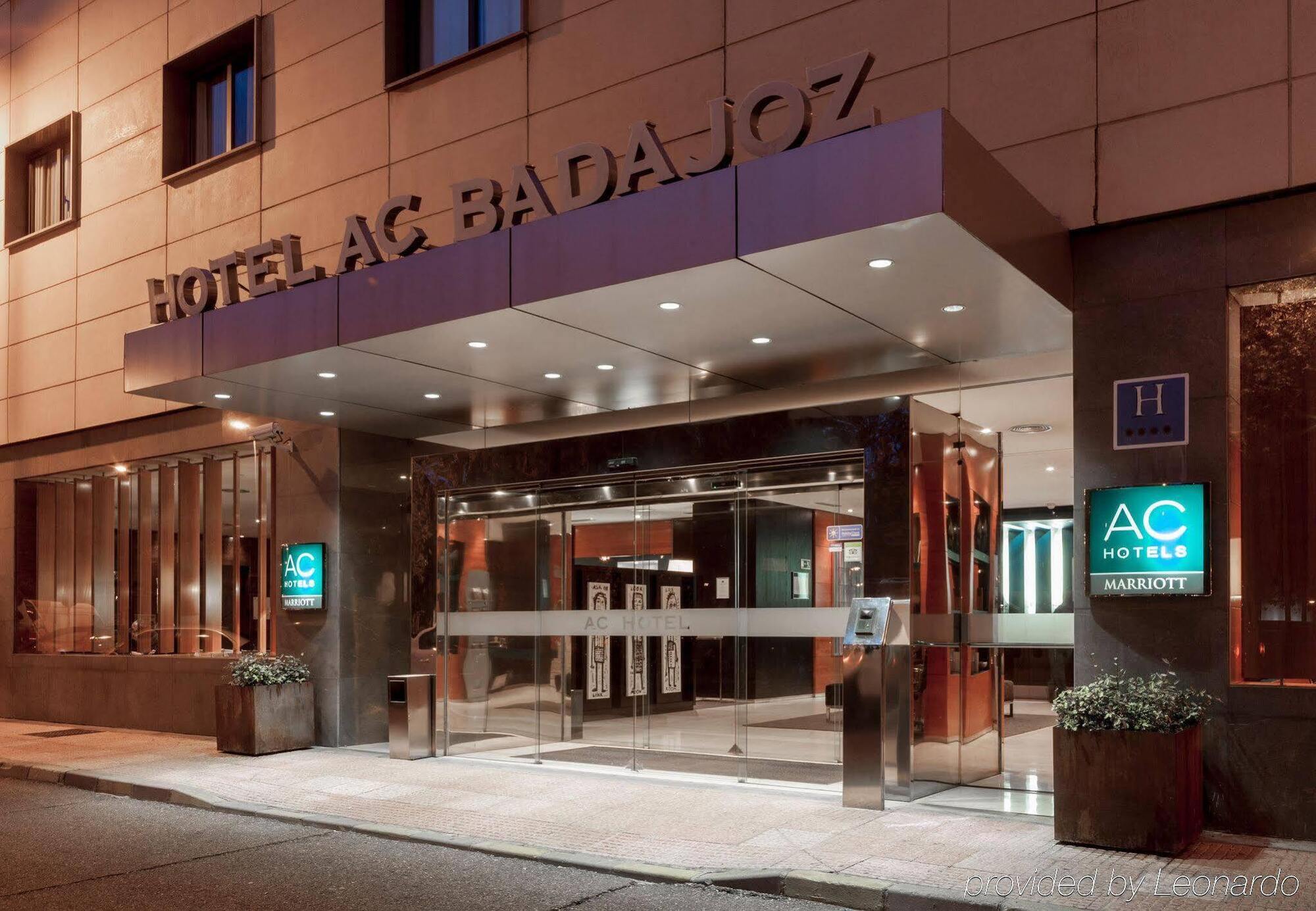 Ac Hotel Badajoz By Marriott Экстерьер фото