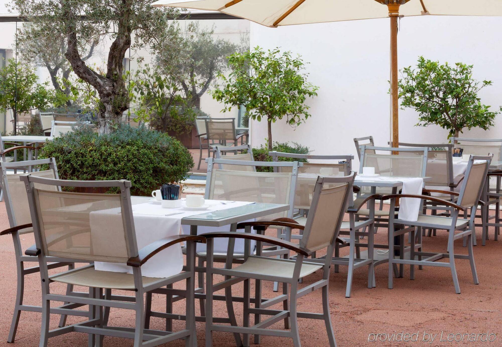Ac Hotel Badajoz By Marriott Экстерьер фото
