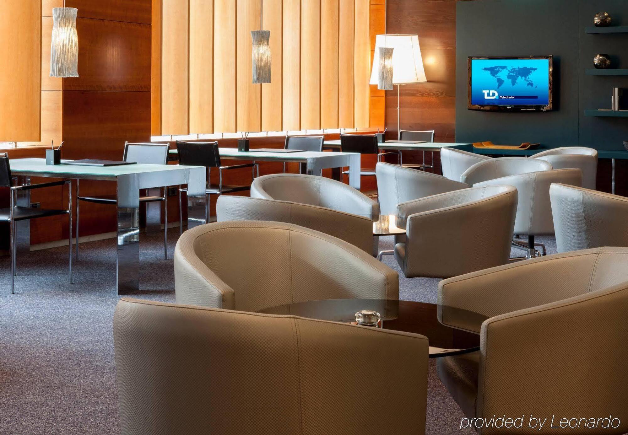 Ac Hotel Badajoz By Marriott Экстерьер фото